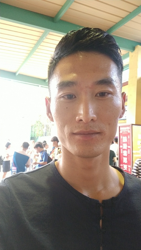 难得糊涂的第一张照片--马尾相亲网