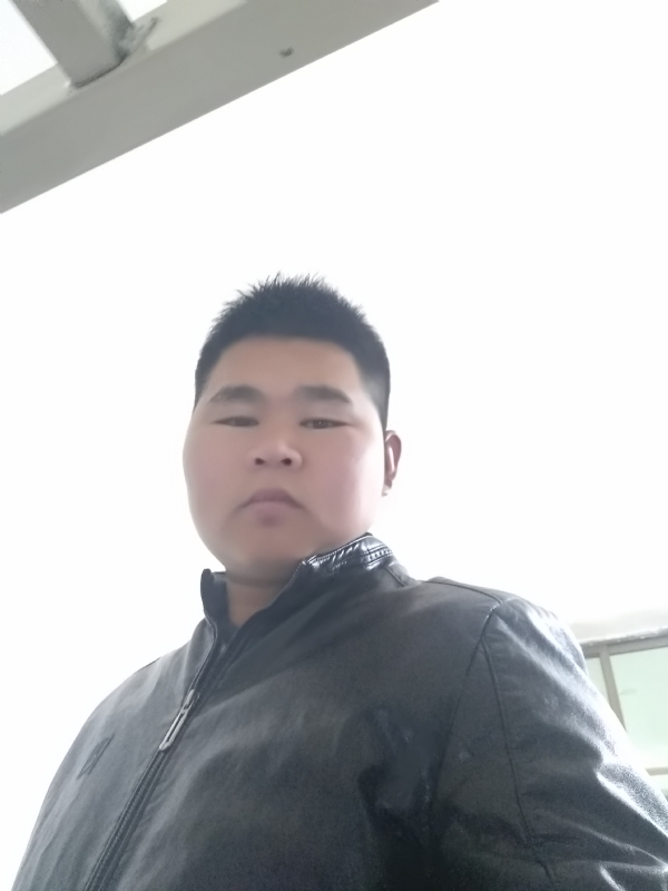 小哥的第一张照片--马尾相亲网