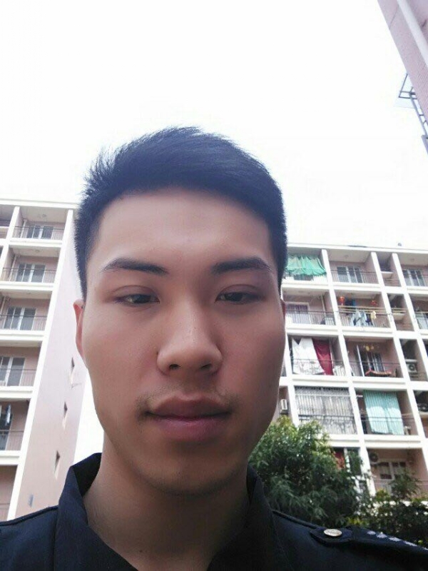 乐天的第一张照片--马尾相亲网