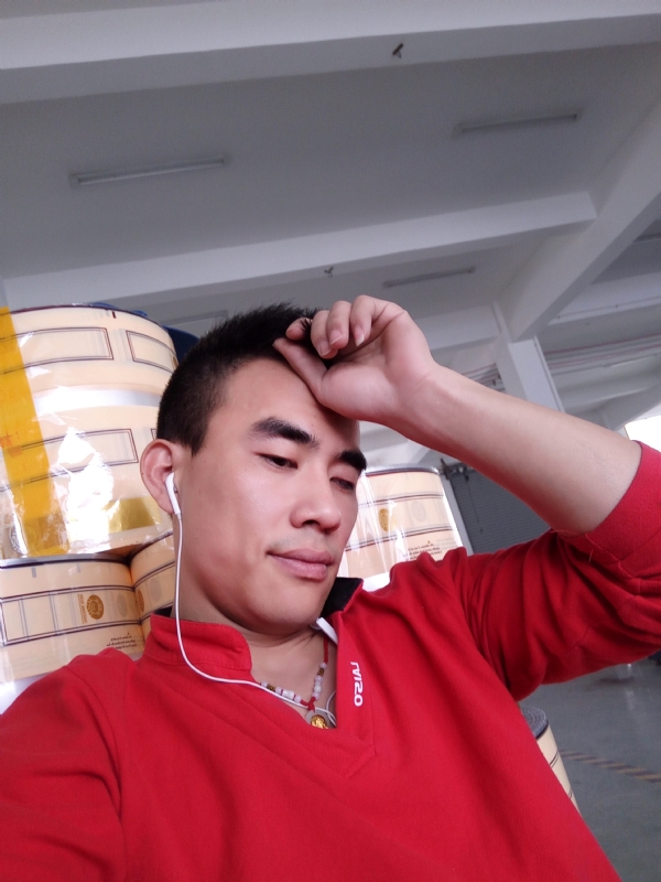 寻唯一的第三张照片--马尾相亲网