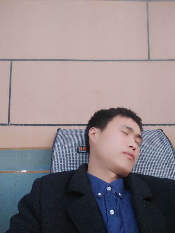 有钱爱情才能长久的第一张照片--马尾相亲网