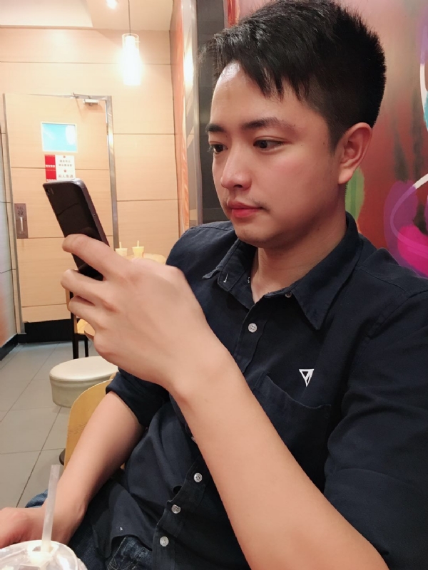 闭月的第三张照片--马尾相亲网