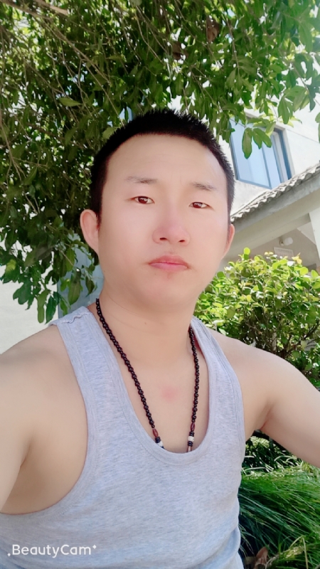 系咯在的第一张照片--马尾相亲网