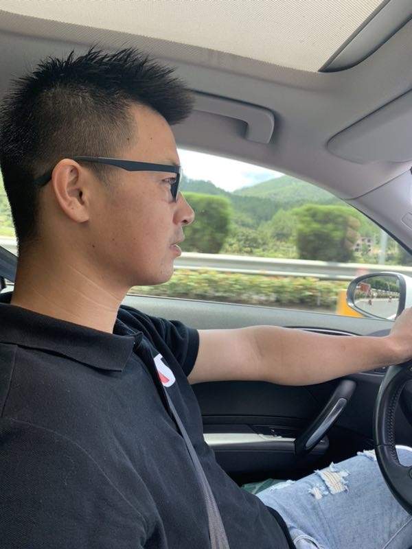 浪漫益友的第一张照片--马尾相亲网