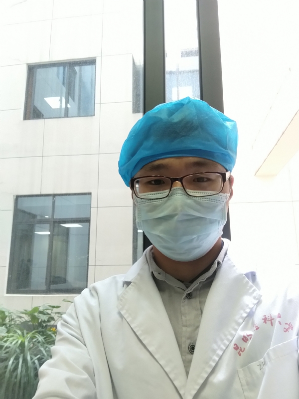 口腔小医生的第一张照片--马尾相亲网