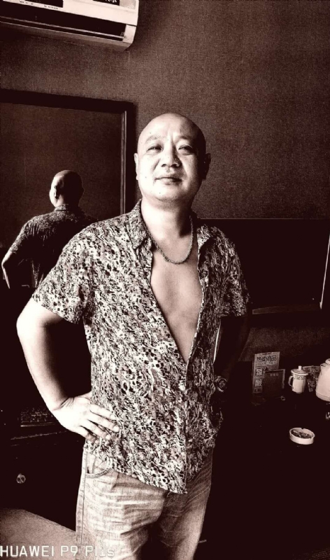 该谁是谁的第一张照片--马尾相亲网