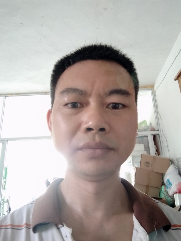 平凡一生的第三张照片--马尾相亲网