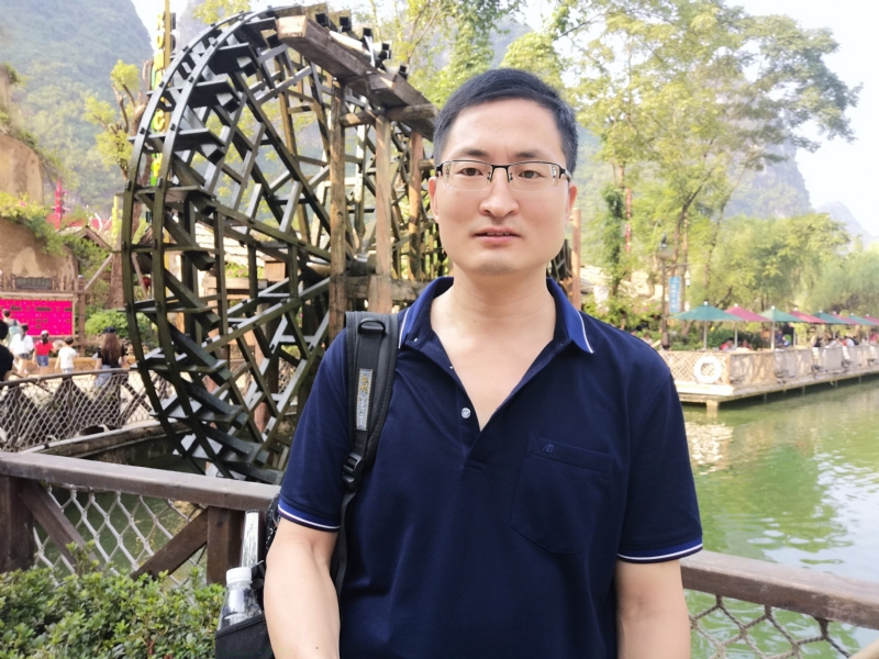 一笑而过的第一张照片--马尾相亲网