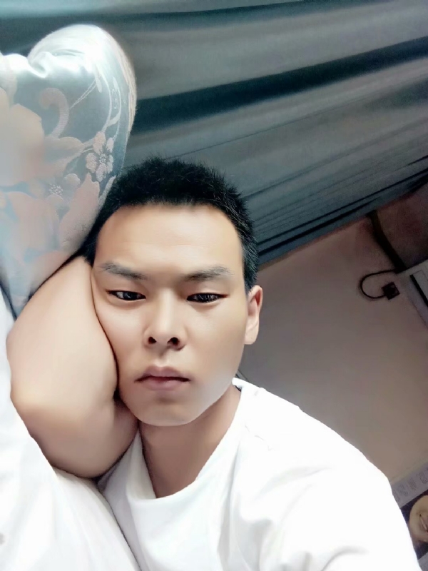 琪子心的第一张照片--马尾相亲网