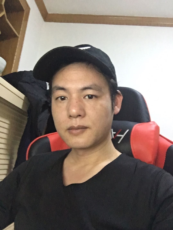 扛枪打鸟的第一张照片--马尾相亲网