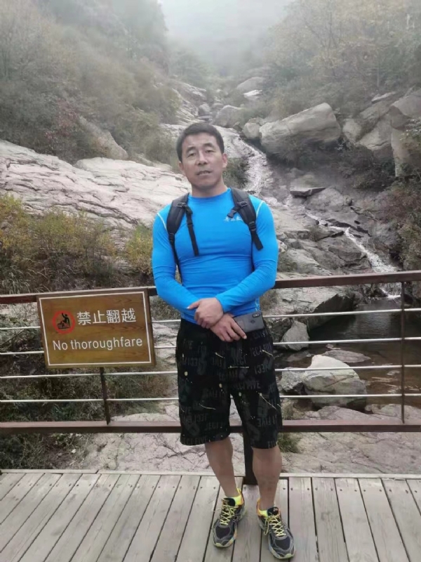 四季阳光的第一张照片--马尾相亲网