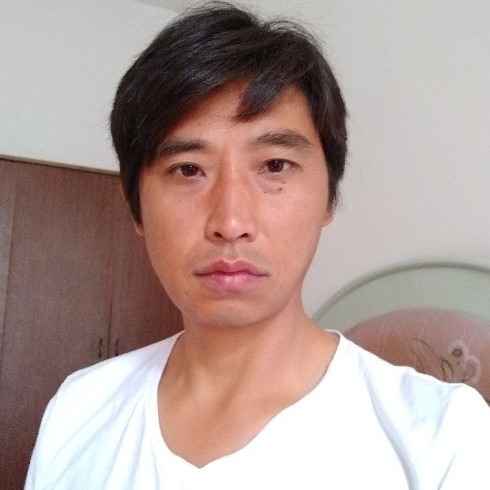 莞尔一笑的第一张照片--马尾相亲网
