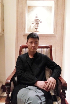 制片人杨亚林的第一张照片--马尾相亲网