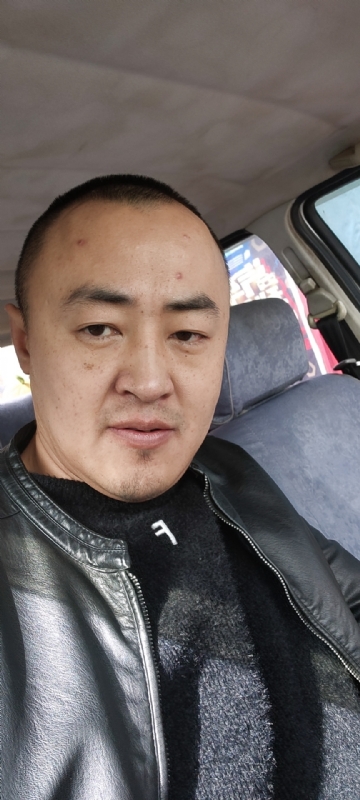 精神九哥的第一张照片--马尾相亲网