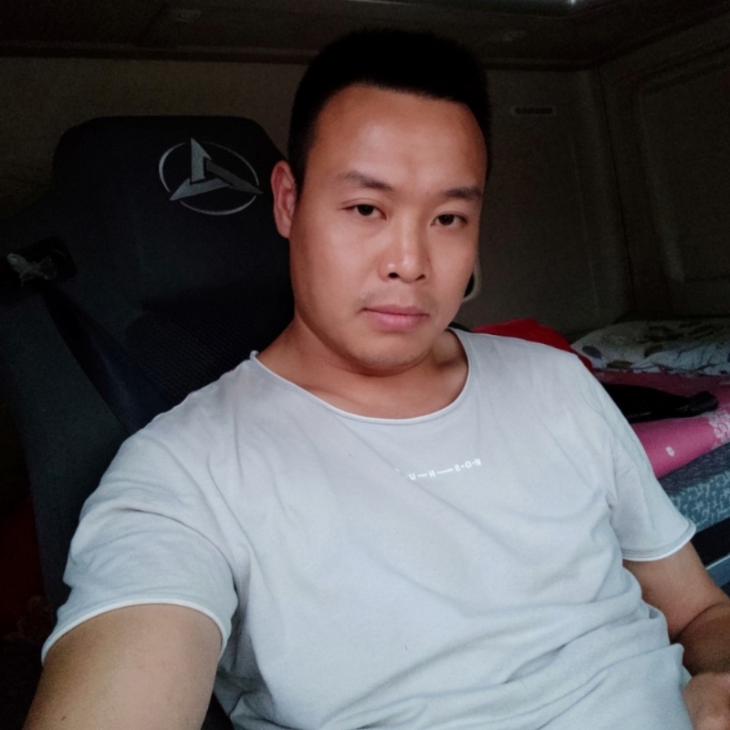 默默的第一张照片--马尾相亲网