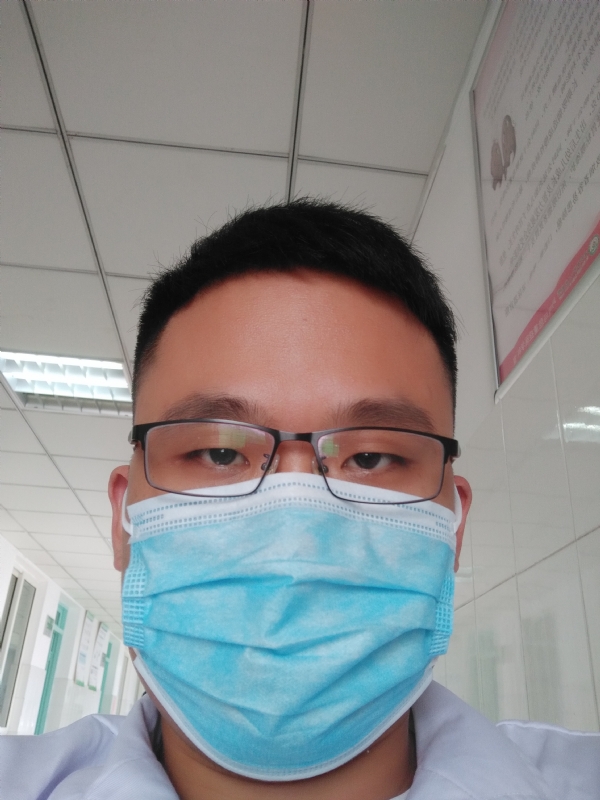 风轻云淡的第一张照片--马尾相亲网