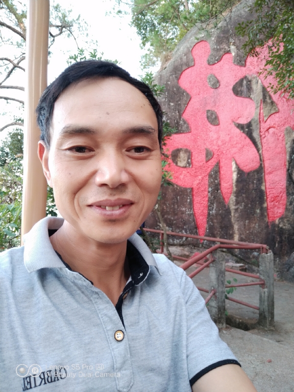 向往彩虹的第二张照片--马尾相亲网