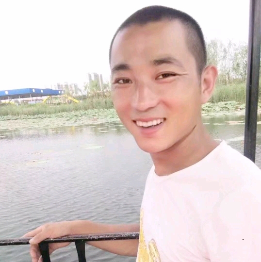 为你等候的第一张照片--马尾相亲网