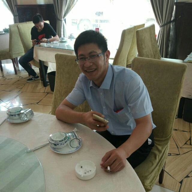 秋天的回忆的第一张照片--马尾相亲网