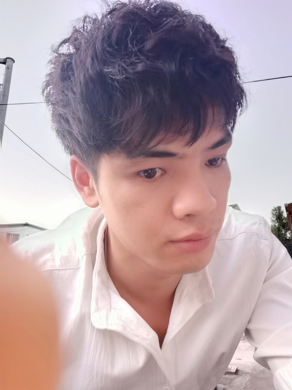 幕后老板的第三张照片--马尾相亲网