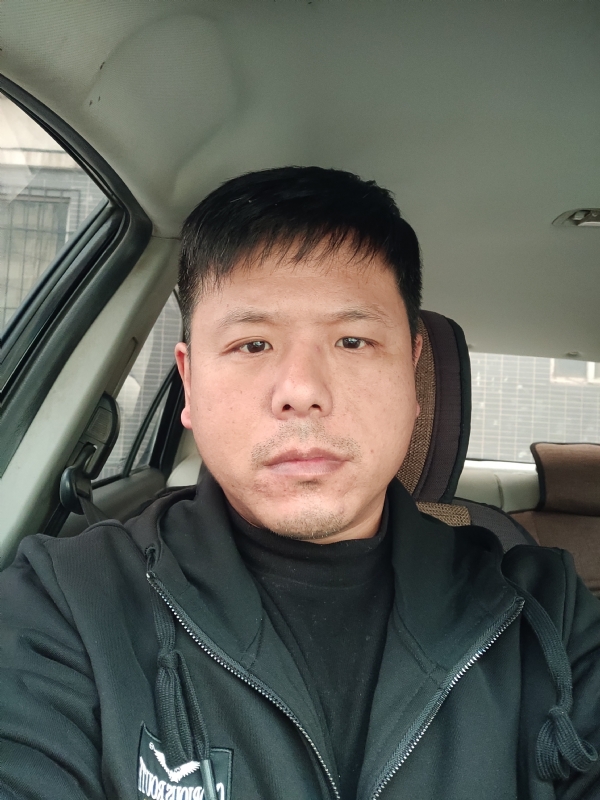 田立城的第一张照片--马尾相亲网