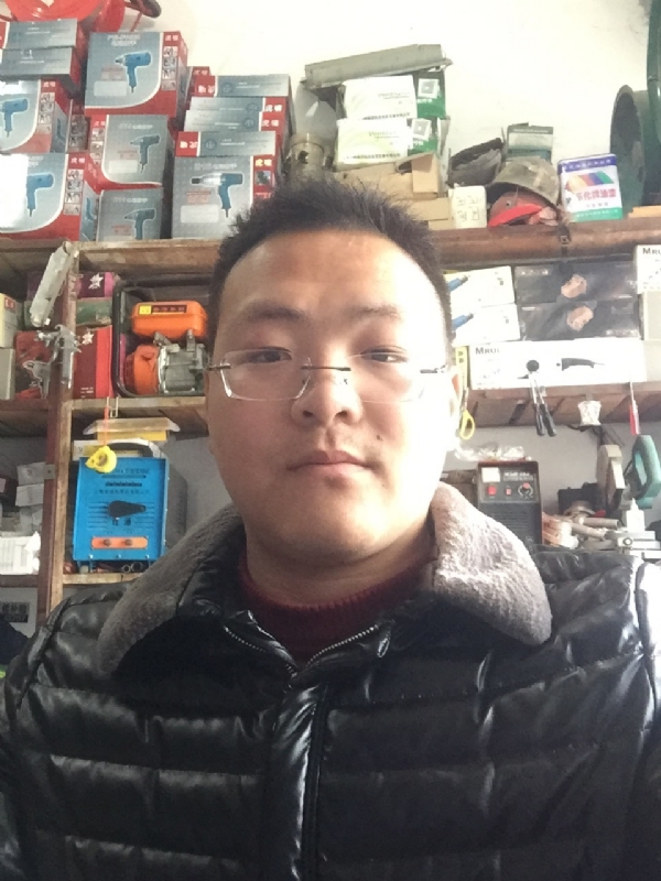 鼎福的第一张照片--马尾相亲网