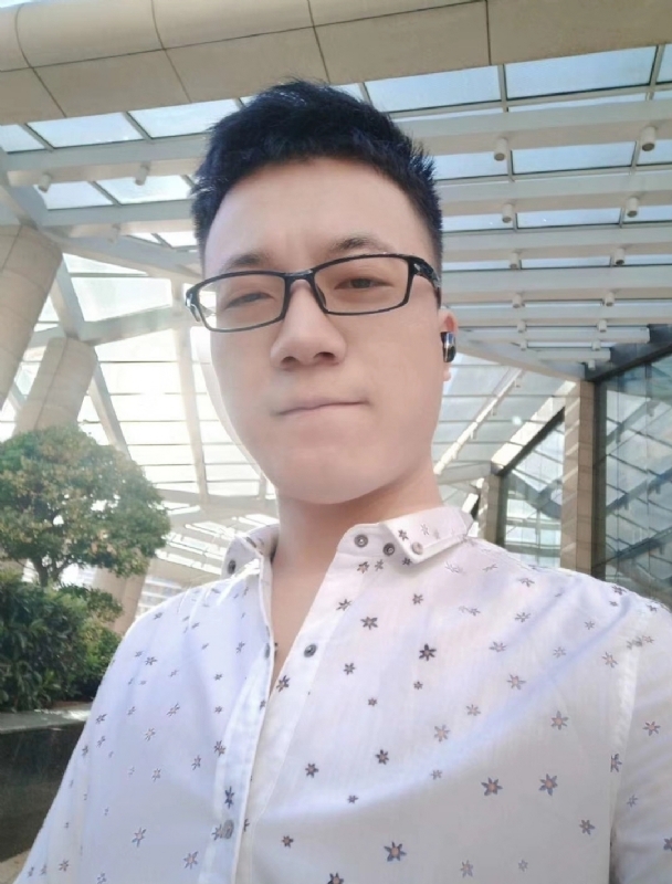 你是人间四月天的第一张照片--马尾相亲网