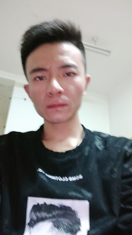 苗子的第二张照片--马尾相亲网