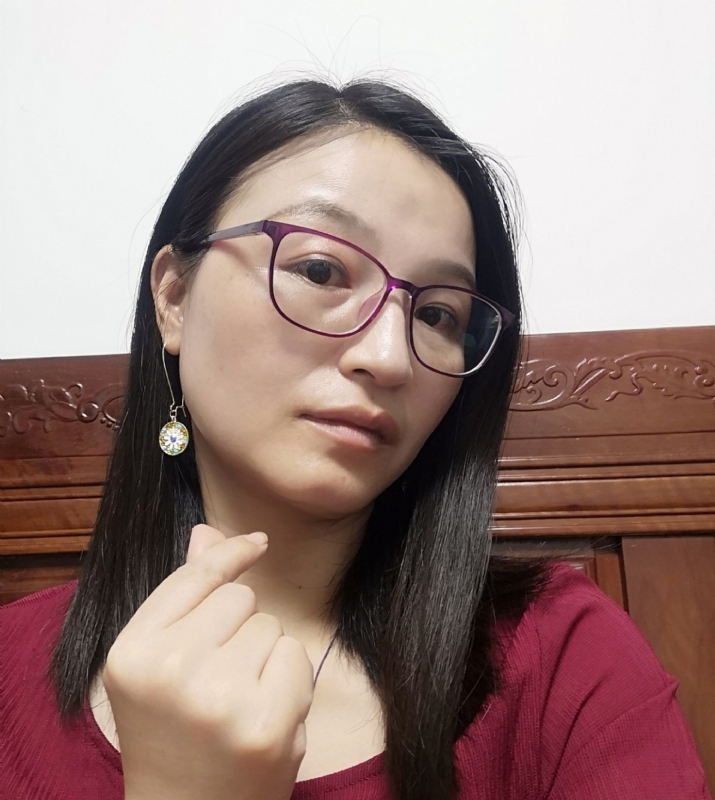 妹叮的第一张照片--马尾相亲网