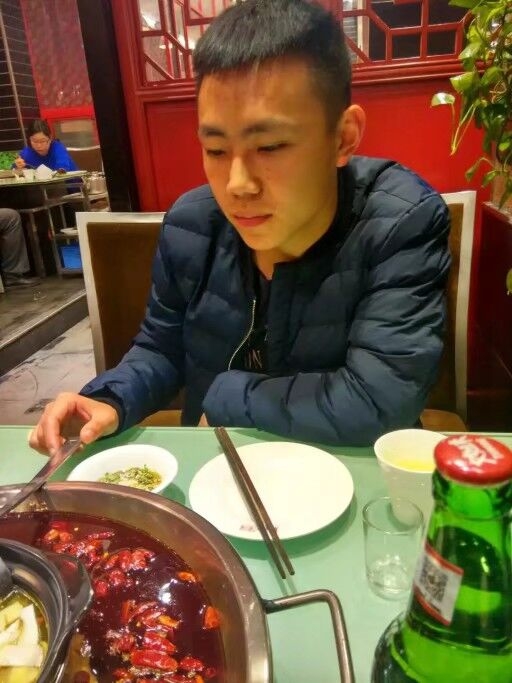 圈圈的第一张照片--马尾相亲网
