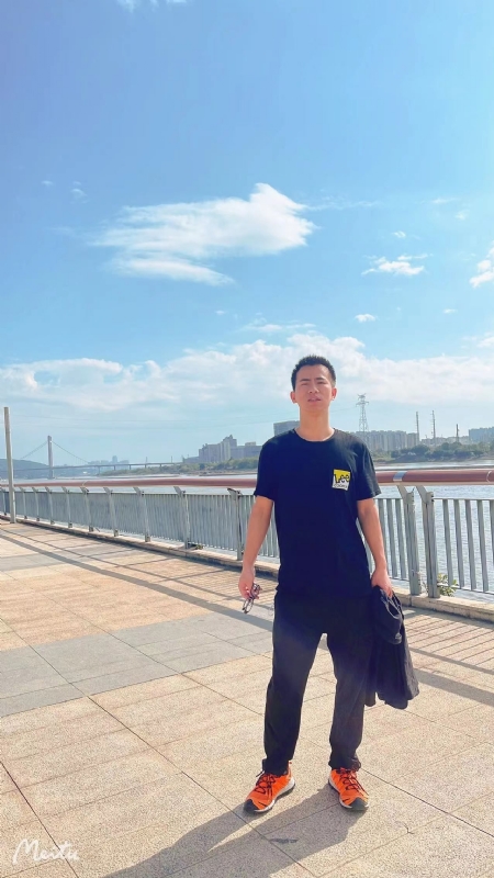 小螃蟹的第一张照片--马尾相亲网