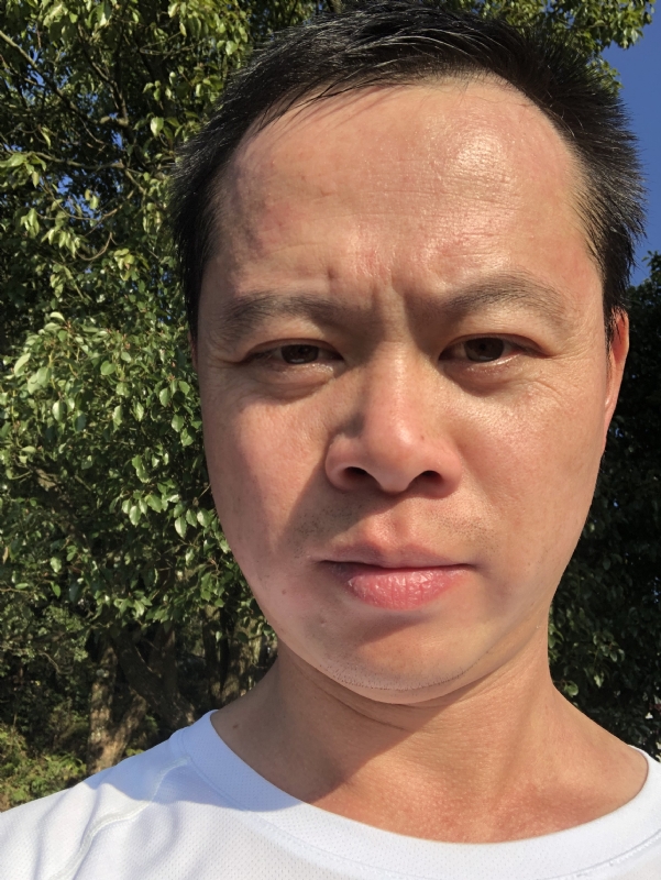 猩猩巨呃的第四张照片--马尾相亲网