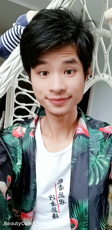 靠谱在联系的第一张照片--马尾相亲网