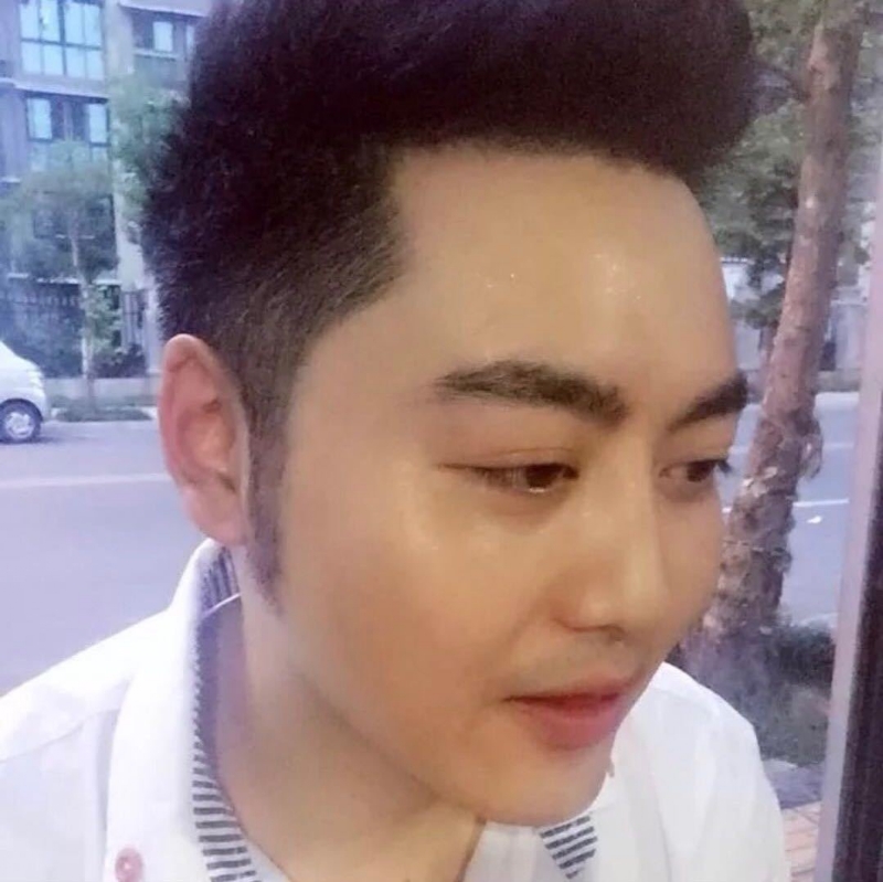 加油吧少年的第一张照片--马尾相亲网