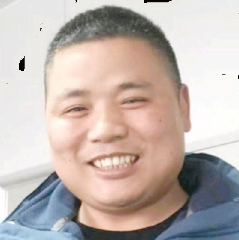 厚德载物的第一张照片--马尾相亲网
