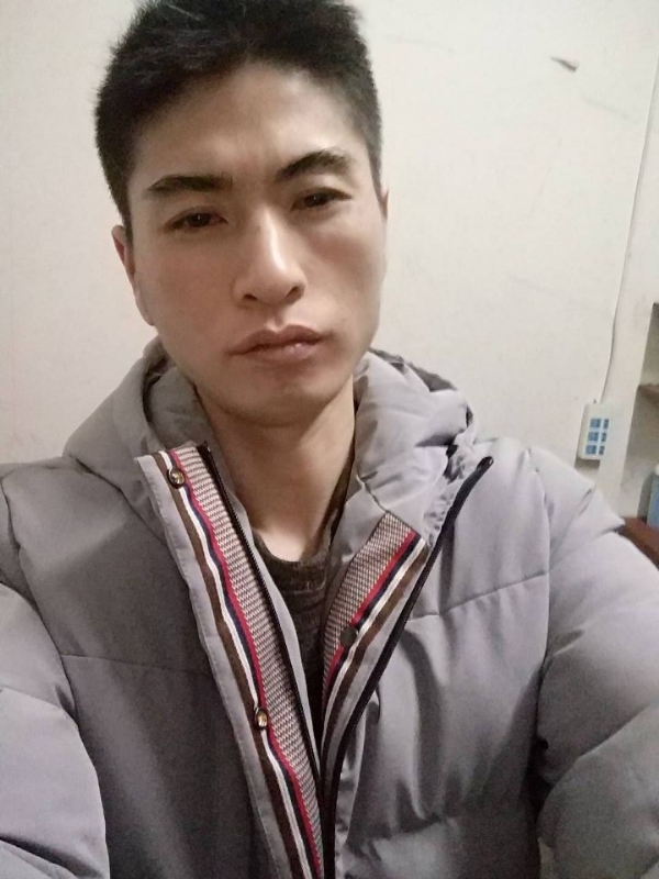 花若离枝的第一张照片--马尾相亲网