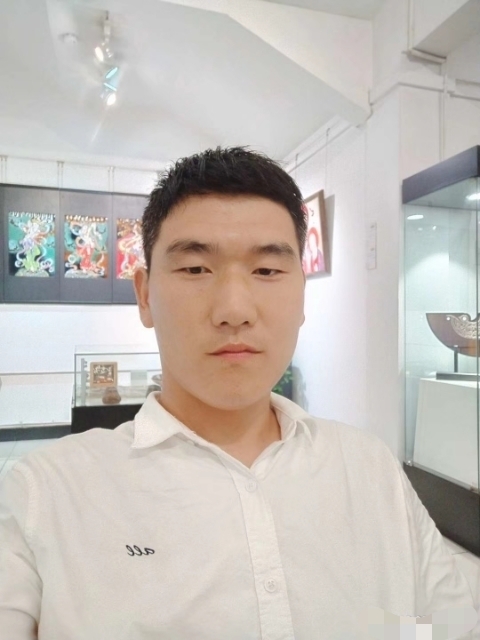 自律人生的第一张照片--马尾相亲网