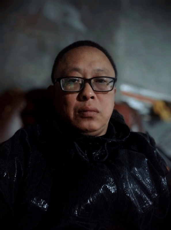 不要激动的第三张照片--马尾相亲网