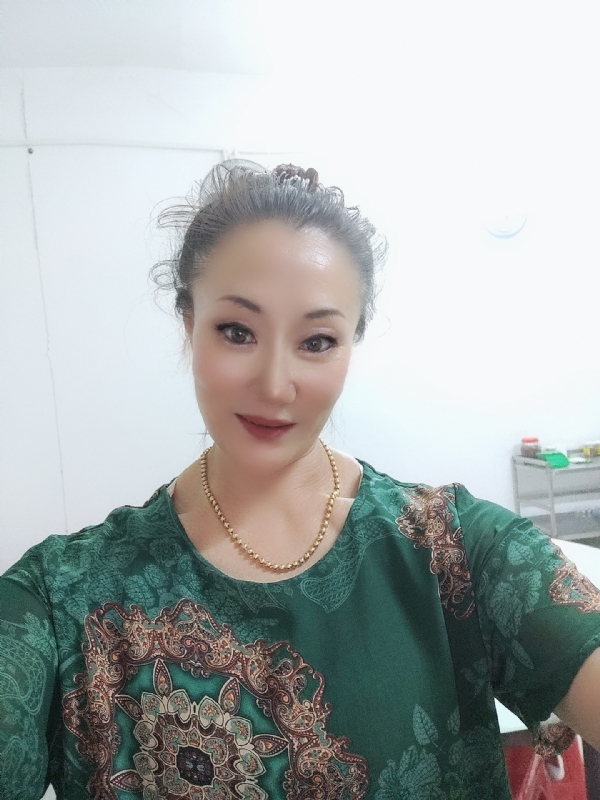 燕子的第二张照片--马尾相亲网