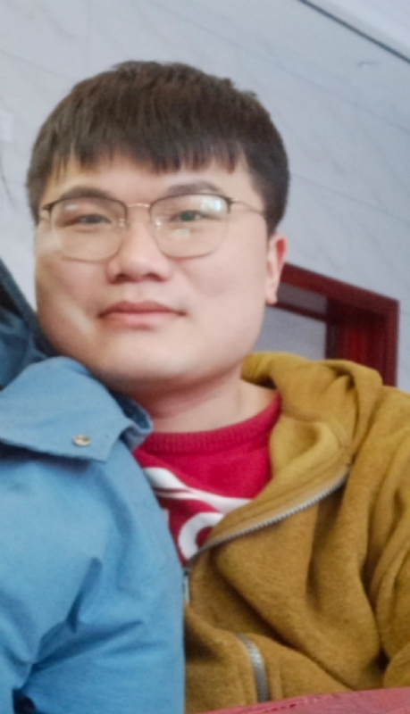 李文陆的第三张照片--马尾相亲网