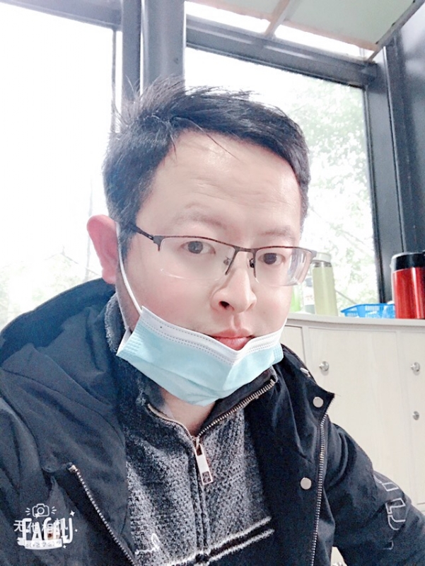 爱不渝的第二张照片--马尾相亲网