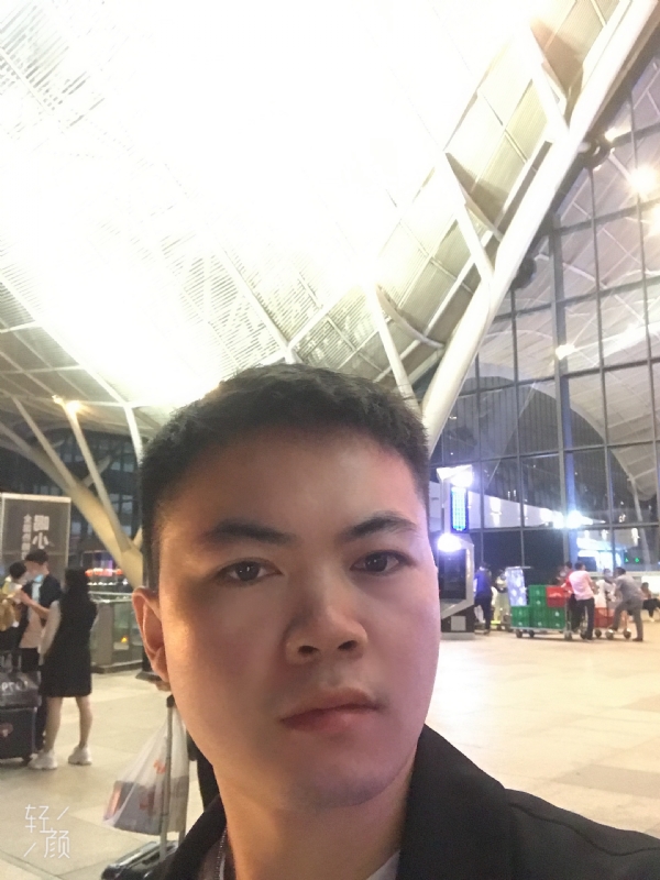 骑马的快乐的第一张照片--马尾相亲网