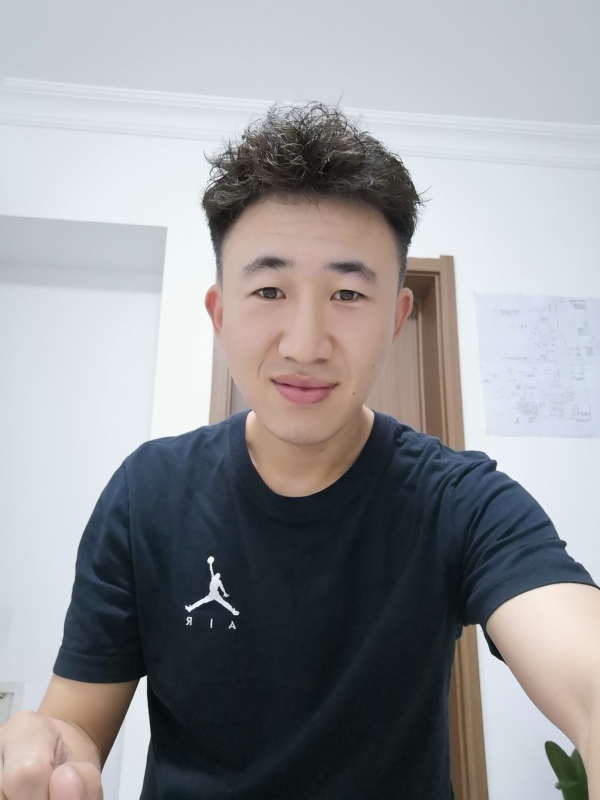 小样的第一张照片--马尾相亲网