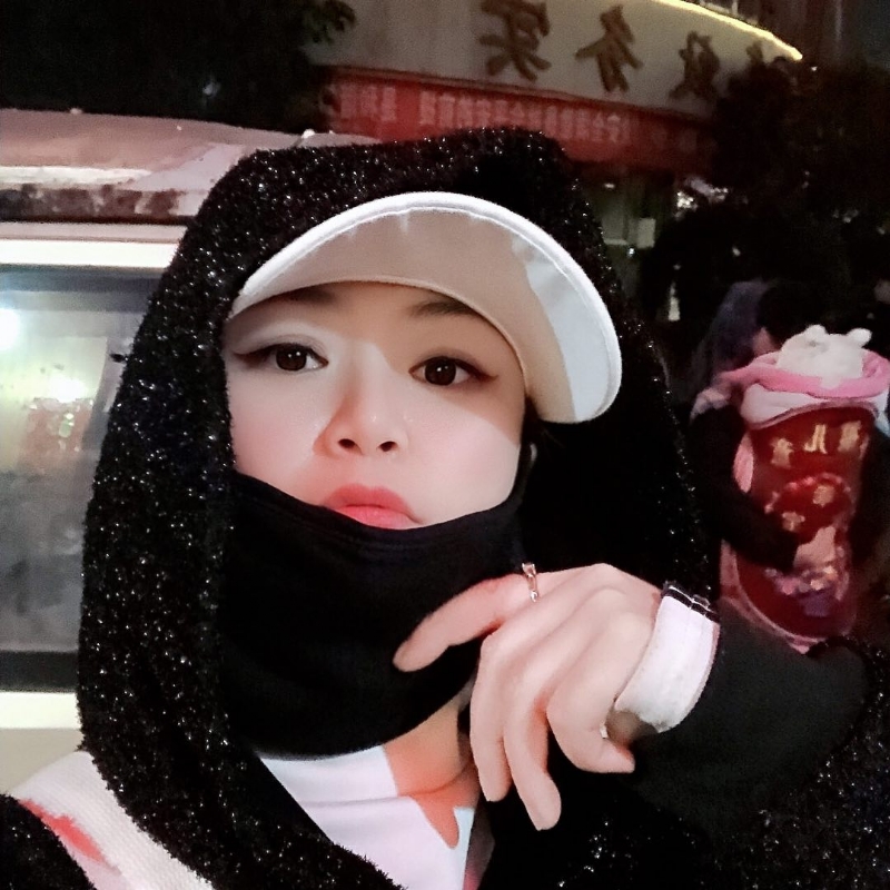 唯我独尊的第六张照片--马尾相亲网