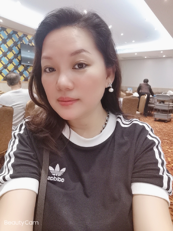 Amy的第一张照片--马尾相亲网