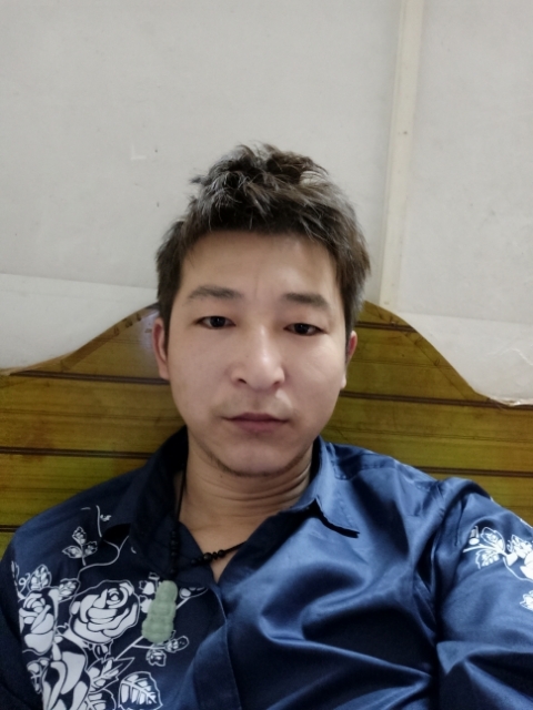 时光的第一张照片--马尾相亲网