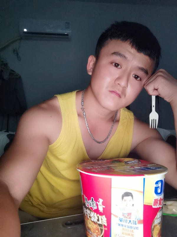 飞飞的第一张照片--马尾相亲网
