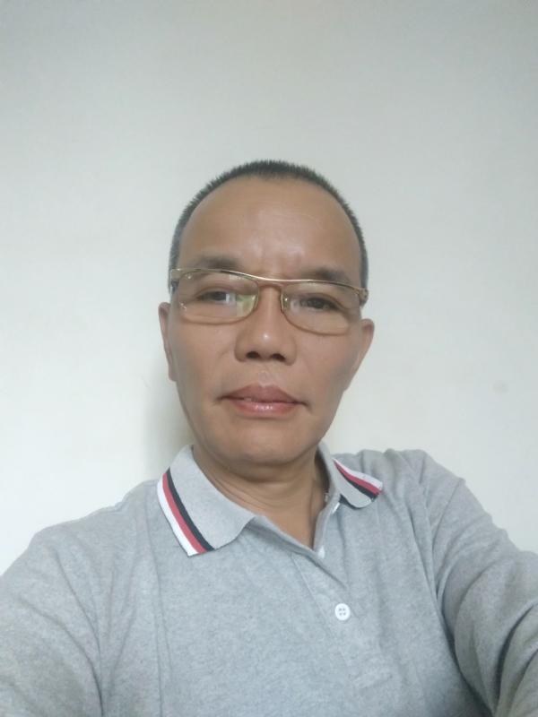 稳重大方的第一张照片--马尾相亲网