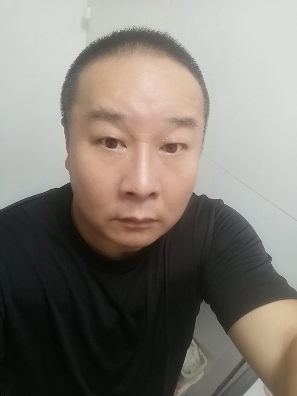 一束光的第一张照片--马尾相亲网