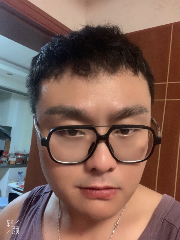 何为奈何的第三张照片--马尾相亲网